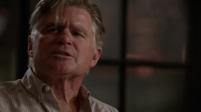 WHITE_COLLAR_-_E4X11_FAMILY_BUSINESS_0324.jpg