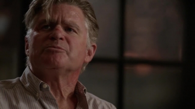 WHITE_COLLAR_-_E4X11_FAMILY_BUSINESS_0325.jpg