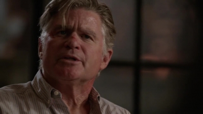 WHITE_COLLAR_-_E4X11_FAMILY_BUSINESS_0328.jpg
