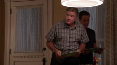 WHITE_COLLAR_-_E4X11_FAMILY_BUSINESS_0396.jpg