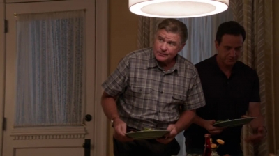 WHITE_COLLAR_-_E4X11_FAMILY_BUSINESS_0398.jpg