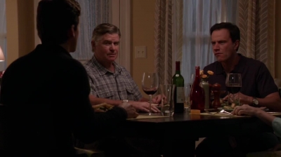 WHITE_COLLAR_-_E4X11_FAMILY_BUSINESS_0500.jpg