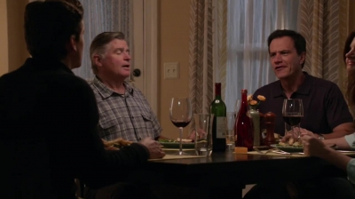 WHITE_COLLAR_-_E4X11_FAMILY_BUSINESS_0506.jpg