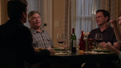 WHITE_COLLAR_-_E4X11_FAMILY_BUSINESS_0509.jpg