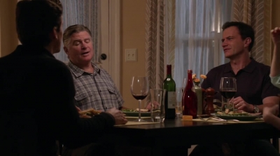 WHITE_COLLAR_-_E4X11_FAMILY_BUSINESS_0510.jpg