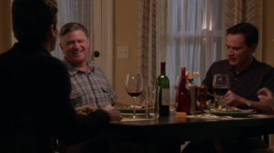 WHITE_COLLAR_-_E4X11_FAMILY_BUSINESS_0517.jpg