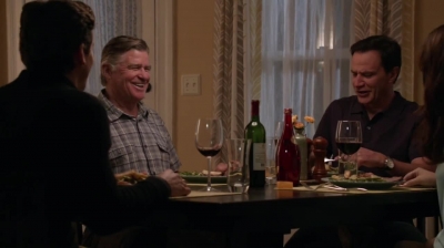 WHITE_COLLAR_-_E4X11_FAMILY_BUSINESS_0520.jpg