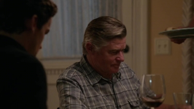 WHITE_COLLAR_-_E4X11_FAMILY_BUSINESS_0562.jpg