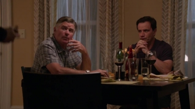 WHITE_COLLAR_-_E4X11_FAMILY_BUSINESS_0704.jpg