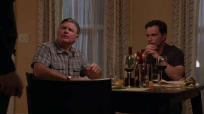 WHITE_COLLAR_-_E4X11_FAMILY_BUSINESS_0709.jpg