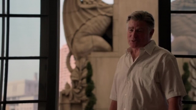 WHITE_COLLAR_-_E4X11_FAMILY_BUSINESS_0731.jpg
