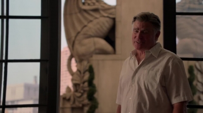 WHITE_COLLAR_-_E4X11_FAMILY_BUSINESS_0733.jpg