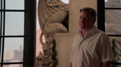 WHITE_COLLAR_-_E4X11_FAMILY_BUSINESS_0734.jpg