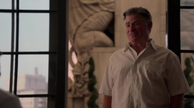 WHITE_COLLAR_-_E4X11_FAMILY_BUSINESS_0750.jpg