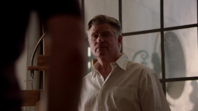 WHITE_COLLAR_-_E4X11_FAMILY_BUSINESS_0772.jpg