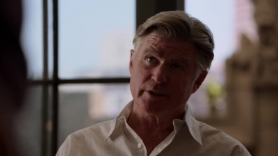 WHITE_COLLAR_-_E4X11_FAMILY_BUSINESS_0837.jpg