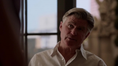 WHITE_COLLAR_-_E4X11_FAMILY_BUSINESS_0863.jpg
