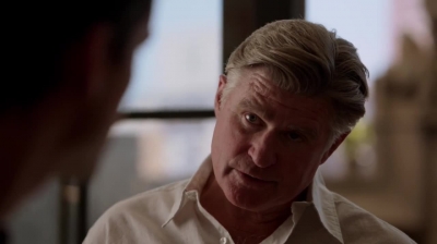 WHITE_COLLAR_-_E4X11_FAMILY_BUSINESS_0887.jpg