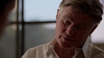WHITE_COLLAR_-_E4X11_FAMILY_BUSINESS_0917.jpg