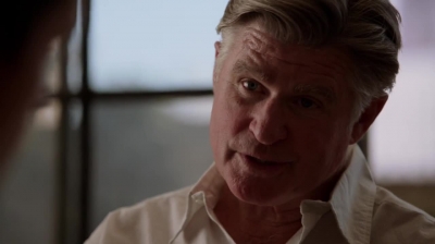 WHITE_COLLAR_-_E4X11_FAMILY_BUSINESS_0925.jpg