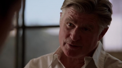WHITE_COLLAR_-_E4X11_FAMILY_BUSINESS_0927.jpg