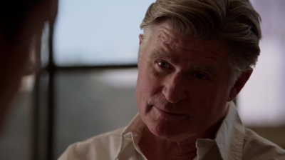 WHITE_COLLAR_-_E4X11_FAMILY_BUSINESS_0931.jpg