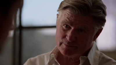 WHITE_COLLAR_-_E4X11_FAMILY_BUSINESS_0932.jpg
