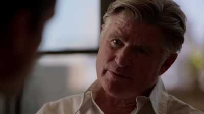WHITE_COLLAR_-_E4X11_FAMILY_BUSINESS_0939.jpg