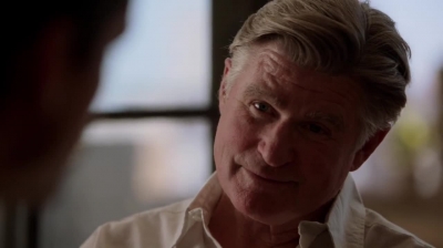 WHITE_COLLAR_-_E4X11_FAMILY_BUSINESS_0951.jpg