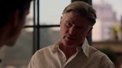 WHITE_COLLAR_-_E4X11_FAMILY_BUSINESS_0971.jpg