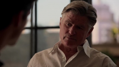 WHITE_COLLAR_-_E4X11_FAMILY_BUSINESS_0978.jpg