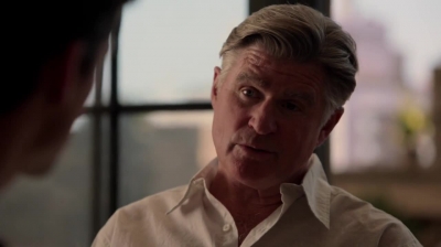 WHITE_COLLAR_-_E4X11_FAMILY_BUSINESS_0984.jpg