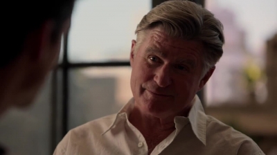 WHITE_COLLAR_-_E4X11_FAMILY_BUSINESS_0988.jpg