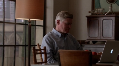 WHITE_COLLAR_-_E4X11_FAMILY_BUSINESS_0999.jpg