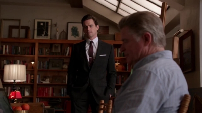 WHITE_COLLAR_-_E4X11_FAMILY_BUSINESS_1009.jpg
