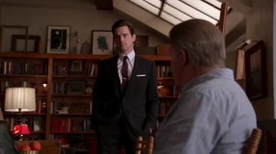 WHITE_COLLAR_-_E4X11_FAMILY_BUSINESS_1011.jpg