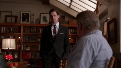 WHITE_COLLAR_-_E4X11_FAMILY_BUSINESS_1013.jpg
