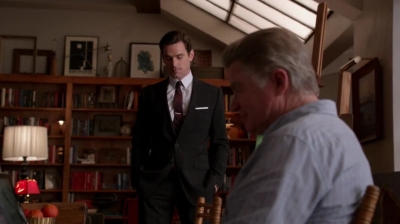 WHITE_COLLAR_-_E4X11_FAMILY_BUSINESS_1020.jpg