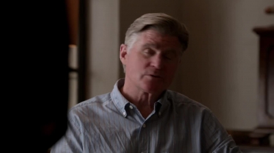 WHITE_COLLAR_-_E4X11_FAMILY_BUSINESS_1051.jpg