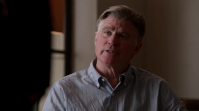 WHITE_COLLAR_-_E4X11_FAMILY_BUSINESS_1068.jpg
