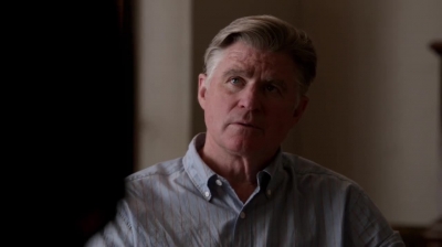 WHITE_COLLAR_-_E4X11_FAMILY_BUSINESS_1087.jpg