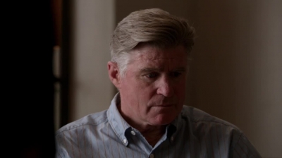 WHITE_COLLAR_-_E4X11_FAMILY_BUSINESS_1111.jpg