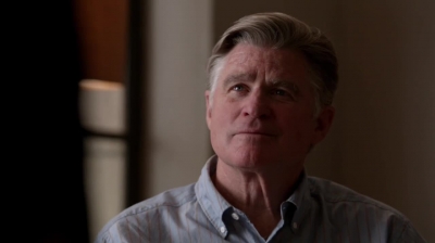 WHITE_COLLAR_-_E4X11_FAMILY_BUSINESS_1125.jpg