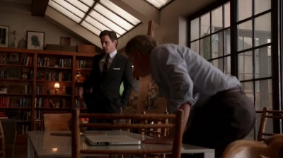 WHITE_COLLAR_-_E4X11_FAMILY_BUSINESS_1140.jpg