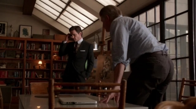 WHITE_COLLAR_-_E4X11_FAMILY_BUSINESS_1142.jpg