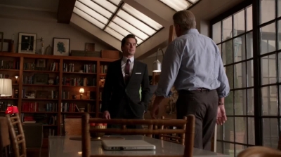 WHITE_COLLAR_-_E4X11_FAMILY_BUSINESS_1153.jpg
