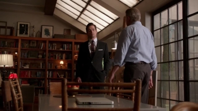 WHITE_COLLAR_-_E4X11_FAMILY_BUSINESS_1154.jpg