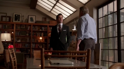 WHITE_COLLAR_-_E4X11_FAMILY_BUSINESS_1155.jpg