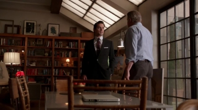 WHITE_COLLAR_-_E4X11_FAMILY_BUSINESS_1156.jpg