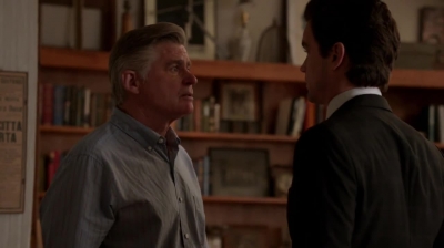 WHITE_COLLAR_-_E4X11_FAMILY_BUSINESS_1185.jpg